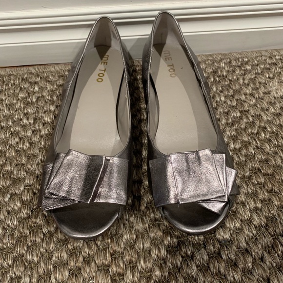 Me Too Metallic Pewter Peep Toe Flats Size:12 - Picture 7 of 7